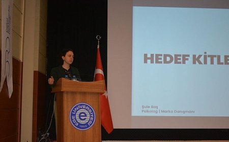 Dijital Reklamcılık sektörünün uzmanları Egeli iletişimcilerle buluştu   