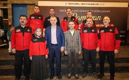 Büyükakın, afet gönüllüleriyle iftar yaptı