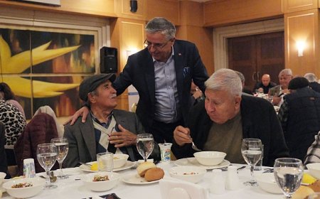 Başkan Topaloğlu’ndan Kemer’in çınarlarına iftar