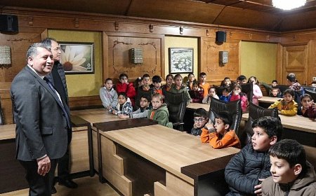 İlkokul Öğrencileri Başkan Sakarsu‘yu Ziyaret Etti
