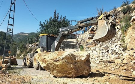 Alanya kırsalında yol mesaisi sürüyor