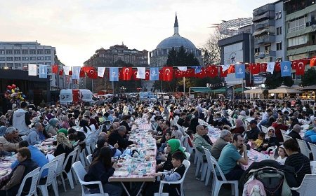 Büyükşehir’in iftar sofrası her gün 3 bin kişiyi ağırlıyor