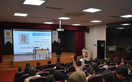 Yazar Fatma Öz Alpaydın Bilgi Evi Üyeleri’ İle Bir Araya Geldi