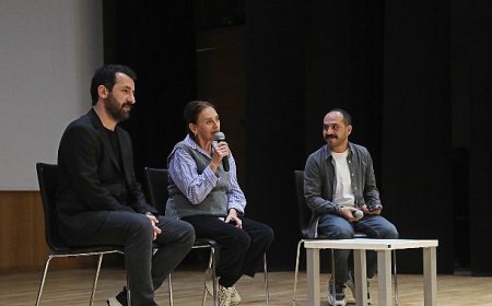 Duayen sanatçı Nur Sürer Çankayalılarla buluştu 