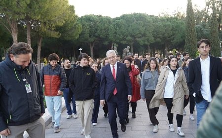 Ege Üniversitesi öğrencileri Çanakkale şehitlerinin huzuruna çıktı