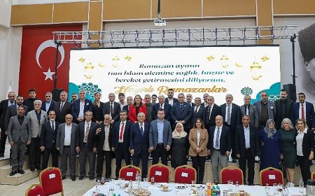 Kırşehirliler iftar sofrasında buluştu