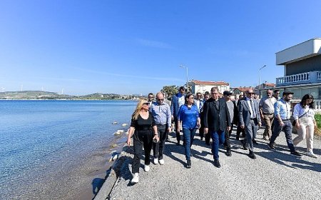 Başkan Tugay Foça’da incelemelerde bulundu