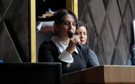 Öğrencilerimizden duygu yüklü anma programı