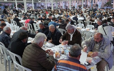 Başkan Topaloğlu’ndan Çamyuva’da iftar