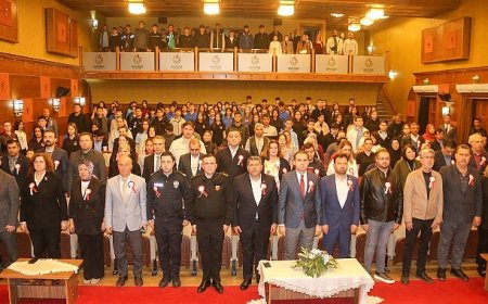 Bayındır’da İstiklal Marşımızın Kabulünün 104. Yılı ve Mehmet Akif Ersoy’u Anma Programı Yapıldı