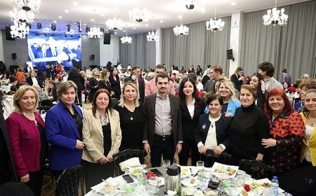 Başkan Hüseyin Can Güner 8 Mart etkinliklerine katıldı