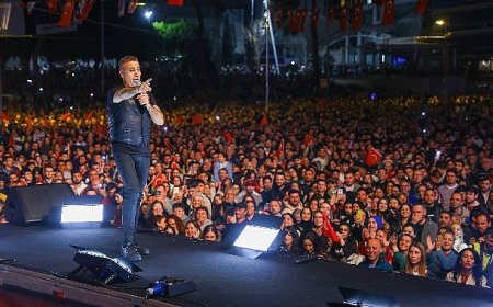 Atatürk’ün Antalya ziyaretinin yıldönümünde Haluk Levent coşkusu