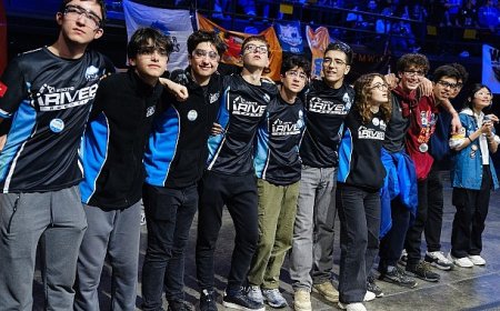 Robotlar Derinlere Dalıyor! Lise Öğrencileri Okyanus Temalı Robotlarını Tasarlıyor!