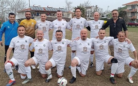 Foça Belediye Masterler 1 Akhisarspor Masterler 0