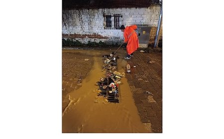 Edremit Belediyesi Yağışlara Karşı Görevde