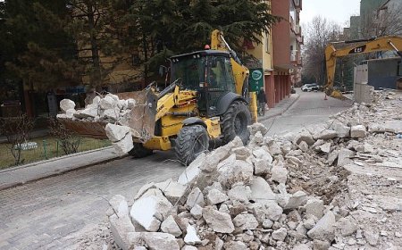 Çankaya Belediyesi’nden İmar Planına Aykırı Yapılara Müdahale
