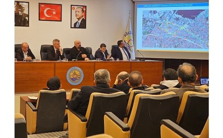 Gölcüklü Muhtarlar Yatırımlar Hakkında Bilgilendirildi