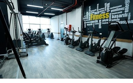 Avcılar Belediyesi Fitness Salonunu Yenilenen Yüzüyle Hizmete Sundu
