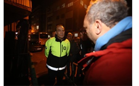 İzmir Büyükşehir Belediyesi ekipleri sağanak yağış nedeniyle seferber oldu