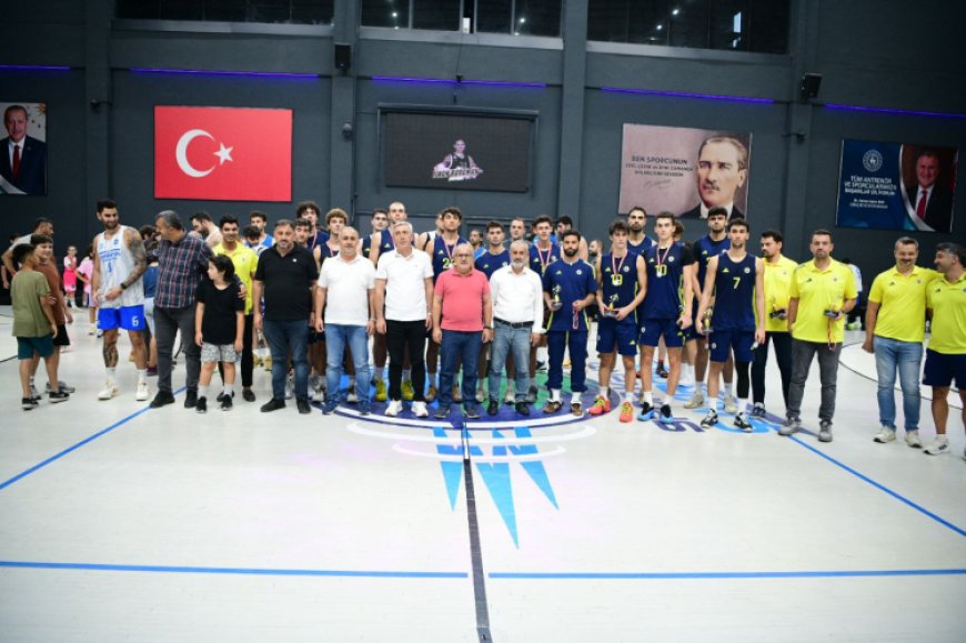 İlkan Karaman Turnuvası’nın kazananı Çayırova oldu