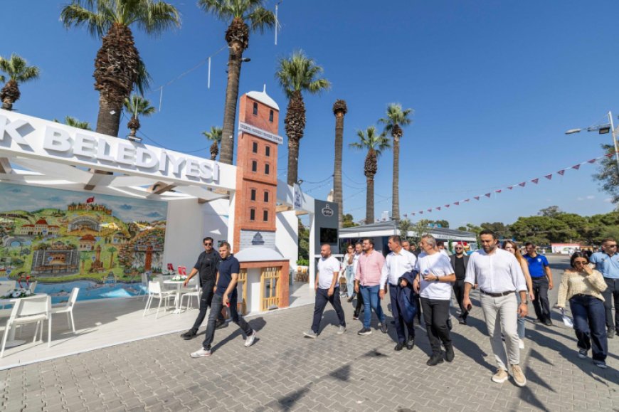 “İz’in Peşinde” İzmir’in geleceğini anlatıyor