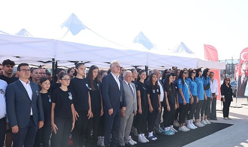 Voleybolcu Lopez vefatının 1. yıl dönümünde anıldı