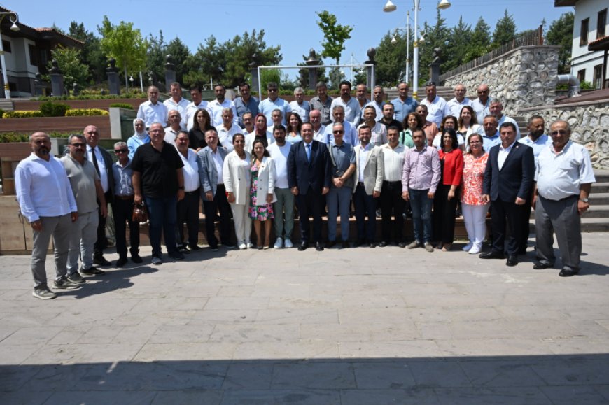 Manisa’da el ele yönetim vurgusu