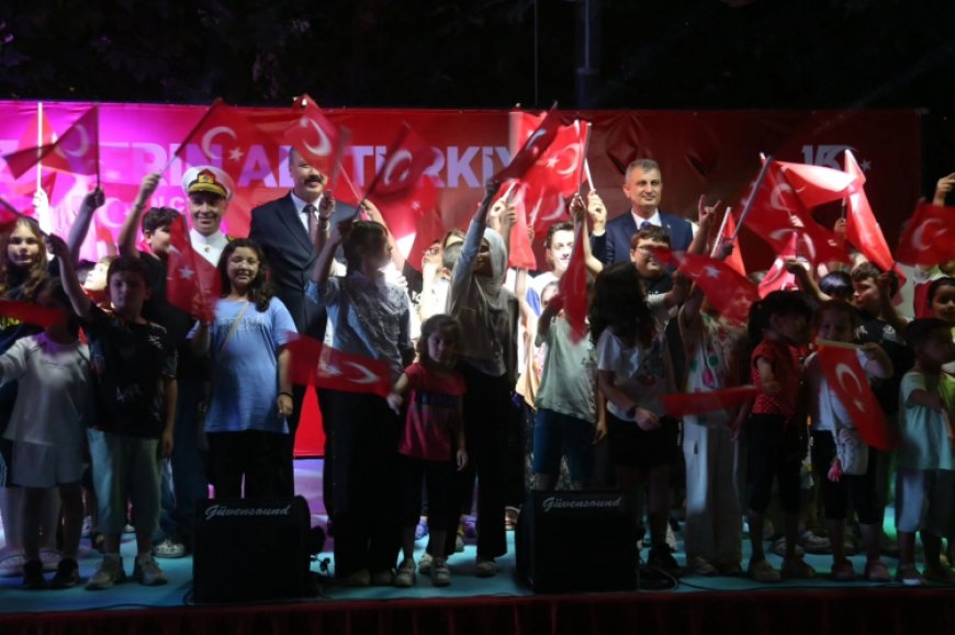 Gölcük yine dimdik ayakta