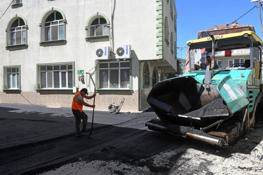 Bursa Osmangazi’nin yollarında yoğun mesai