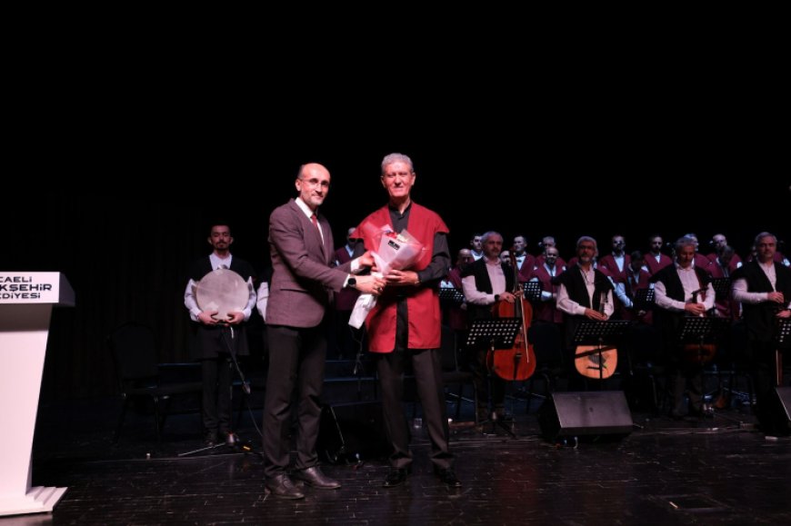 Kocaeli Dini Musiki Topluluğu’ndan yılsonu konseri
