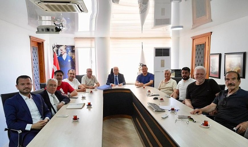 Burhaniye Belediyespor’da görev dağılımları açıklandı