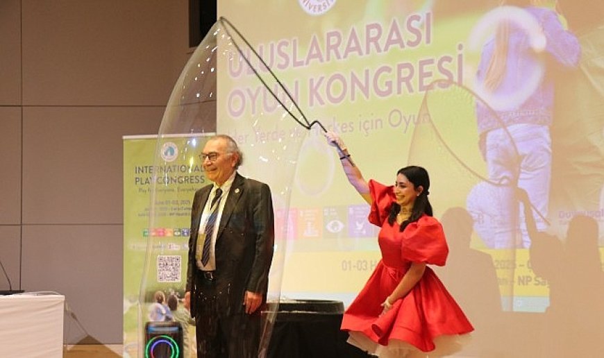 Prof. Dr. Nevzat Tarhan: “Çocuğun en ciddi işi oyundur!”