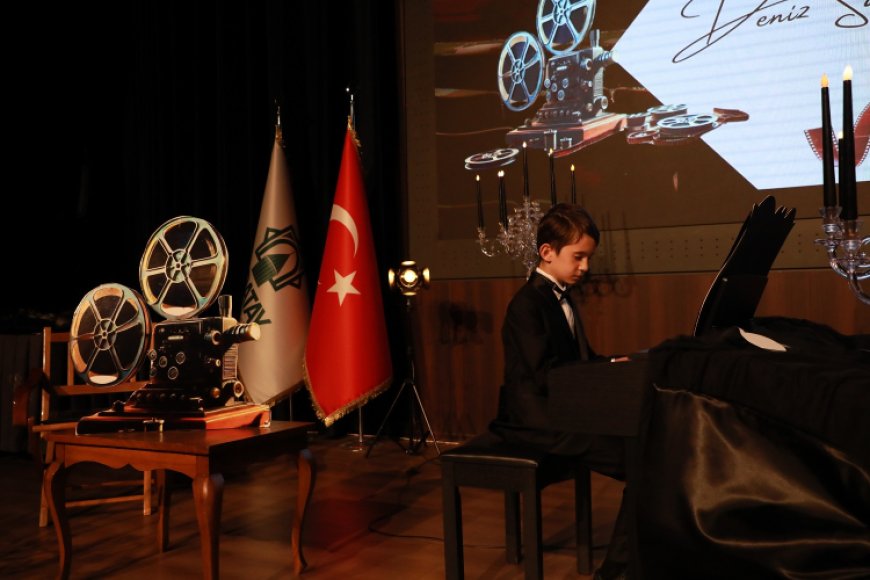 “Dizi Müzikleri Piyano Konseri” sanatseverleri büyüledi