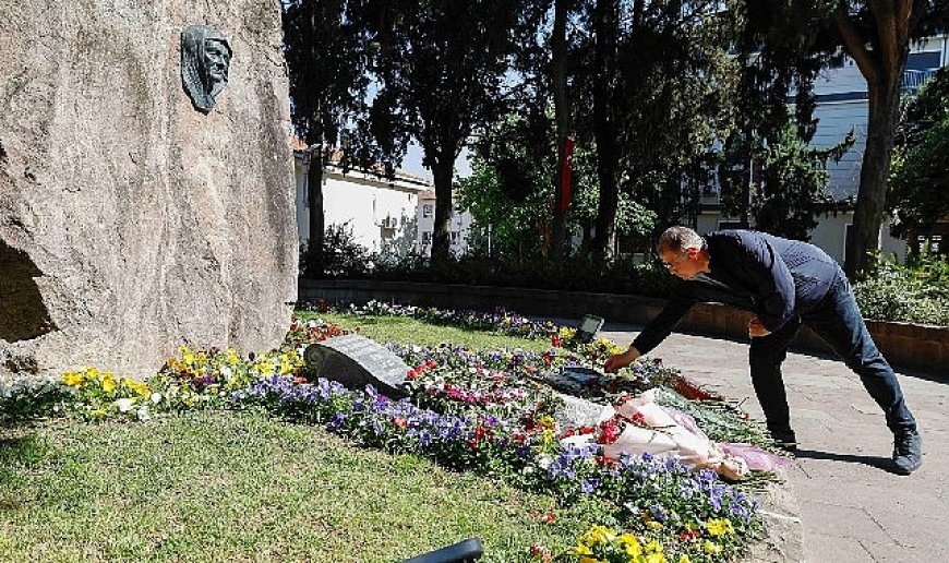 Başkan Tugay Zübeyde Hanım’ın anıt mezarını ziyaret etti