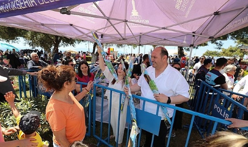 Menderes Uçurtma Şenliği Coşkuyla Gerçekleşti