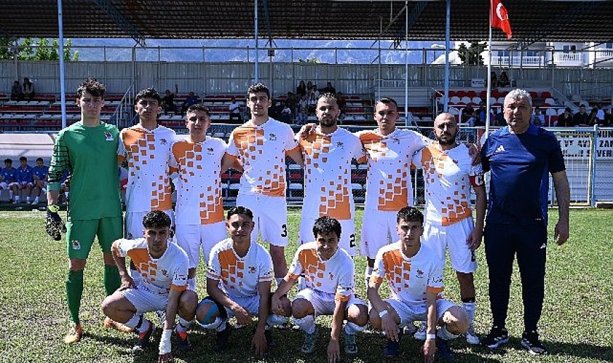 Kemer Belediye Merkez Spor evinde berabere kaldı