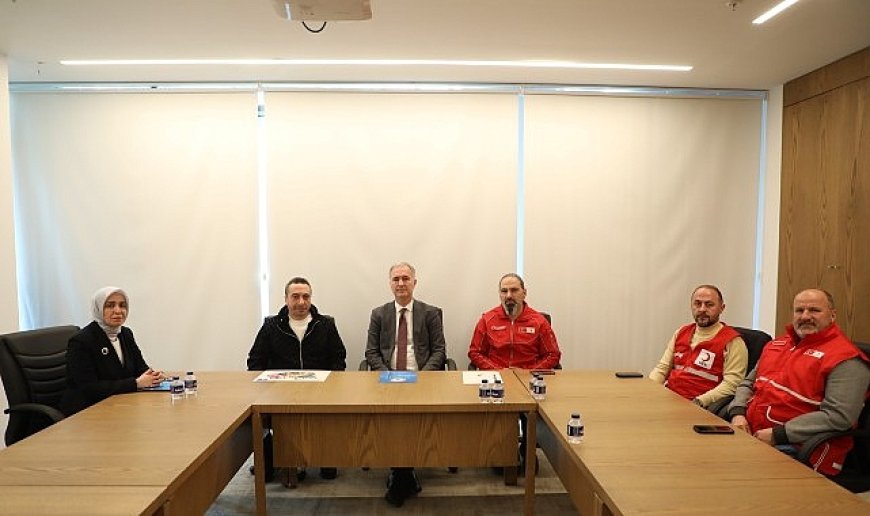İnegöl Belediyesi’nden Gazze İçin Sıcak Yemek Kampanyası