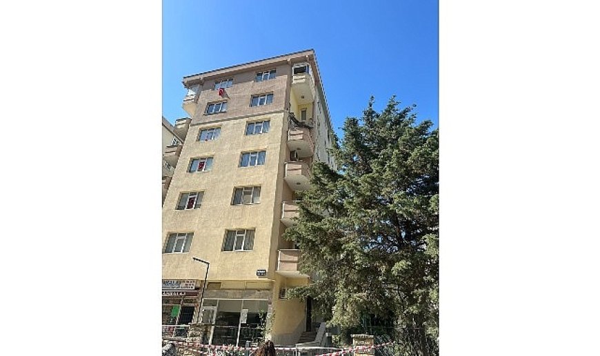 Kadıköy’de bulunan binada balkon çökmesi hakkında bilgilendirme
