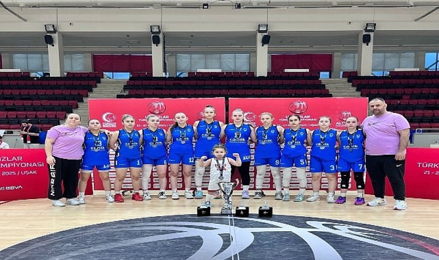 Canik Belediyespor Kulübü U14 Kız Basketbol Takımı Türkiye ikincisi oldu.