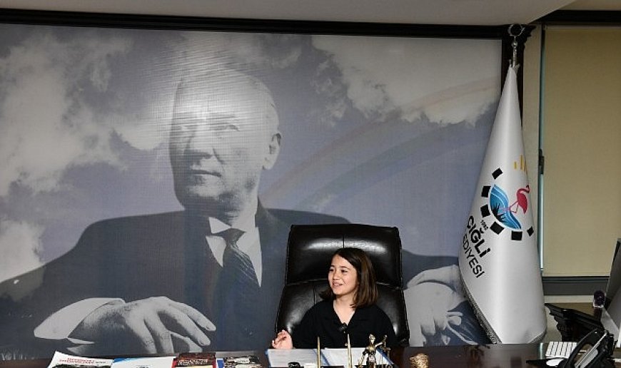 Zeynep Başkan Koltuğa Oturdu, İlk Talimat Eğitim İçin Geldi