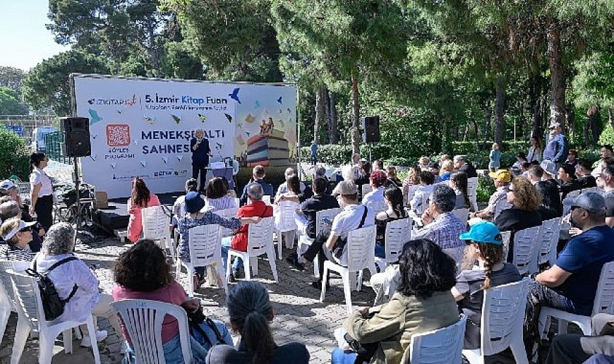 İzmirliler İzmir Kitap Fuarı’na akın etti