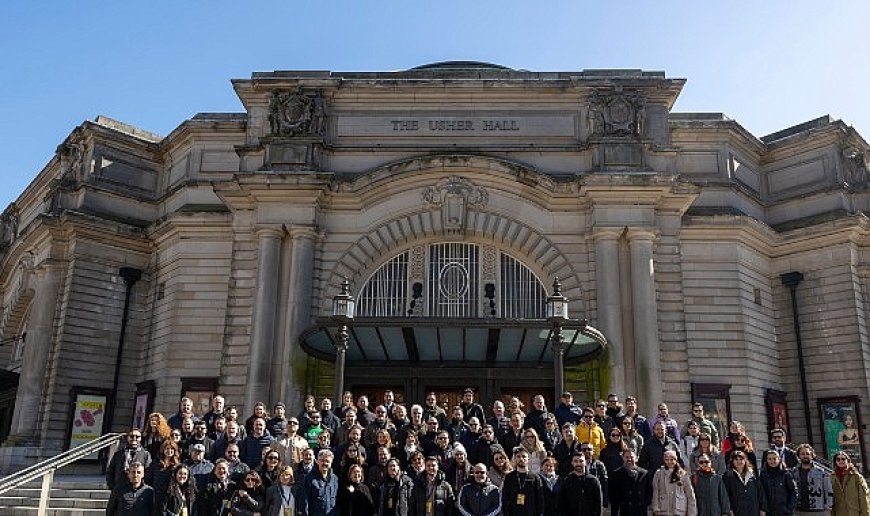Borusan İstanbul Filarmoni Orkestrası beş şehirde gerçekleştirdiği  Birleşik Krallık turnesinde ayakta alkışlandı