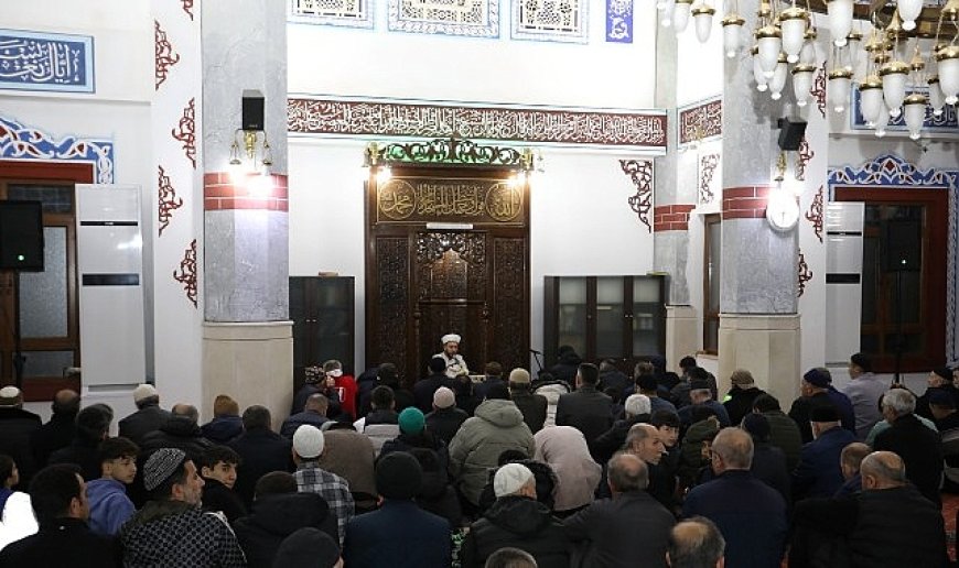 Hafız Abdullah Altun Sesiyle Gönülleri Mest Etti