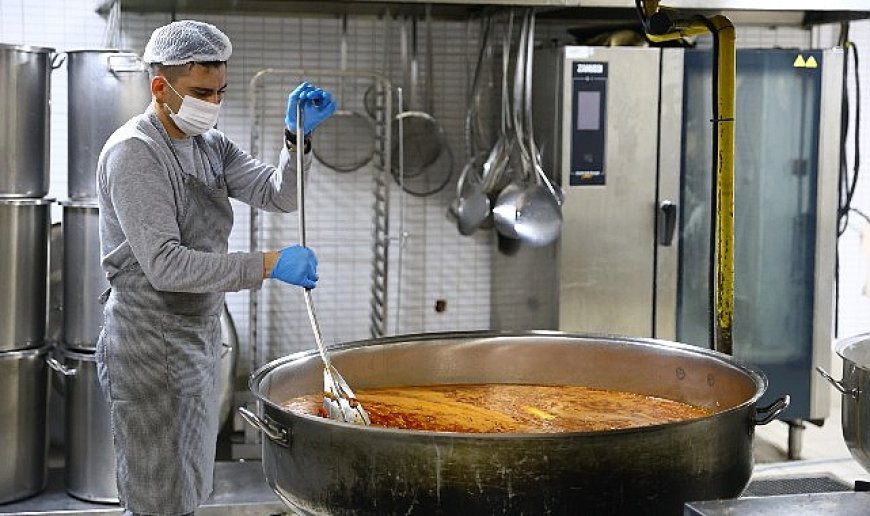 Antalya Büyükşehir Belediyesi Ramazan ruhunu yaşatıyor