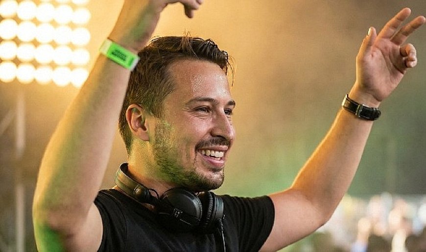 Mahmut Görgen’den Yılbaşına Özel 'Happy New Year 2026' Seti PowerApp’te Yayında