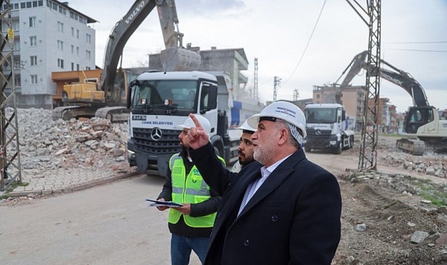 Başkan Sandıkçı'dan Yakın Takip: Dev Dönüşüm Son Hız Devam Ediyor