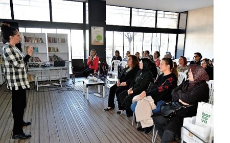 Bornova’da kadınlar hem üretiyor hem bilinçleniyor