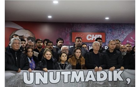 6 Şubat depreminin 3. yıldönümünde hayatını kaybedenler anıldı