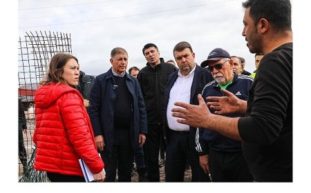 Seferihisar'da sel ve fırtına sonrası yoğun mesai; Tüm ihbarlara anında müdahale