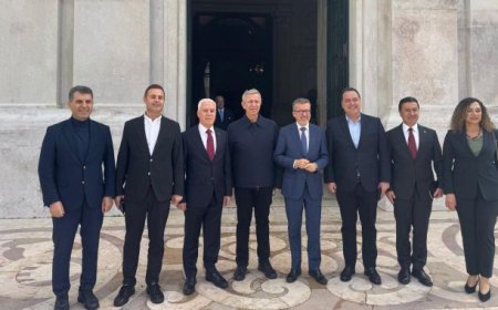 Başkan Bozbey Avrupa'da tarihi kent modelini inceledi